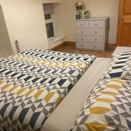 منزل للإقامة House كلوناكِلتي